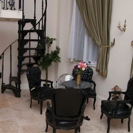Golden Exclusive Central Villa *