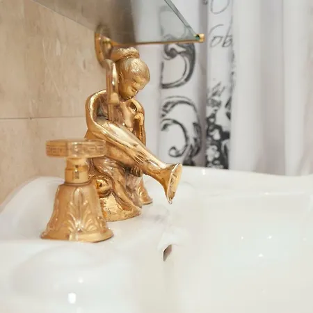 Golden Exclusive Central Villa *